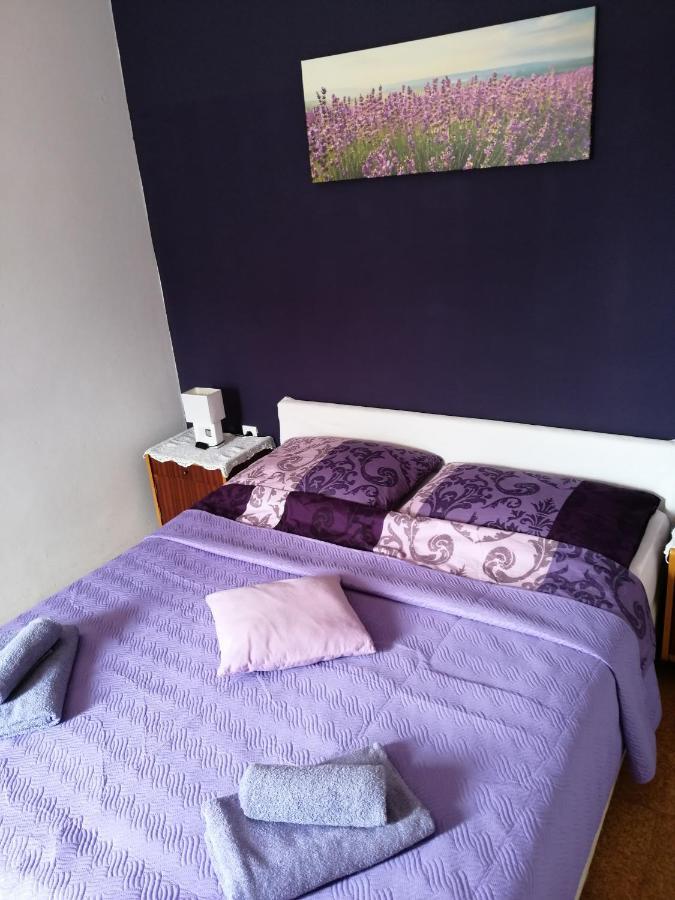 Apartmani Milka Pakoštane Exterior foto