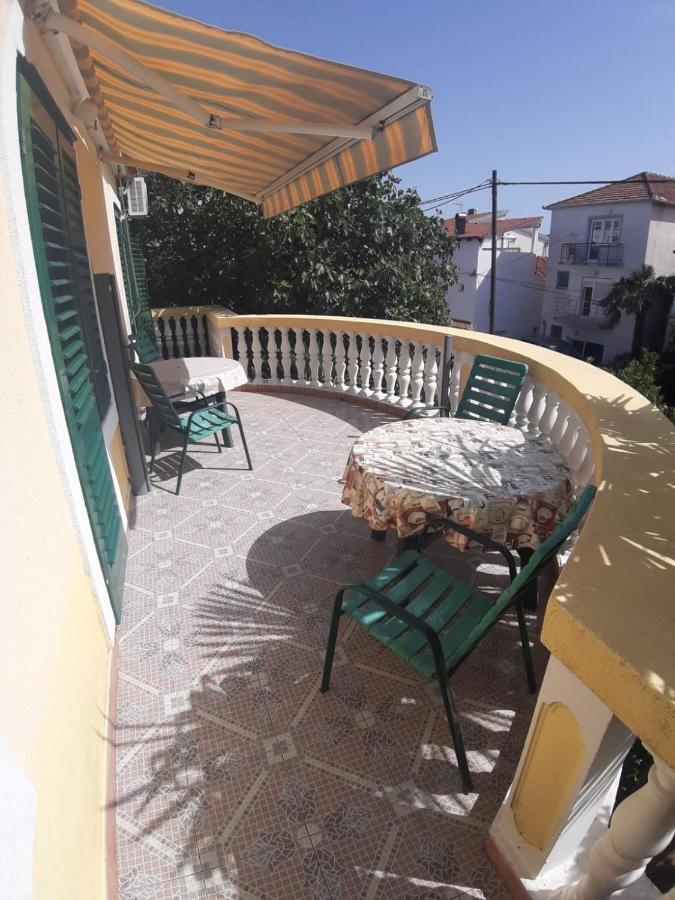 Apartmani Milka Pakoštane Exterior foto
